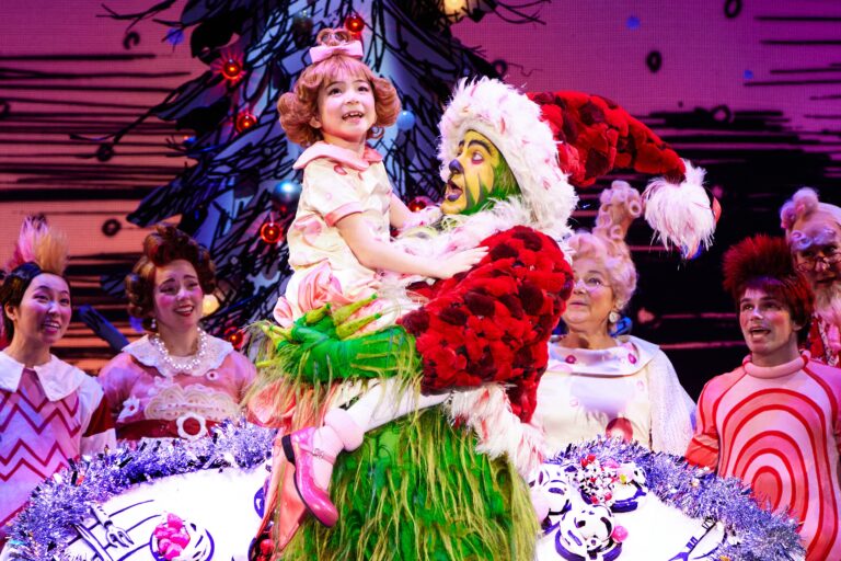 The Grinch at Broadway in Chicago Theatres