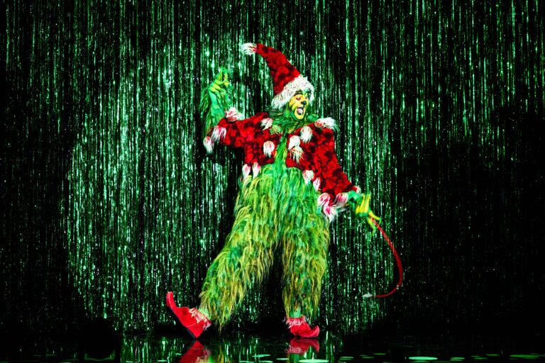 The Grinch at Broadway in Chicago Theatres