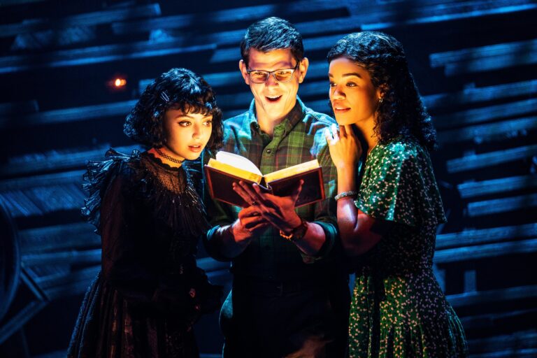 Beetlejuice reading scene