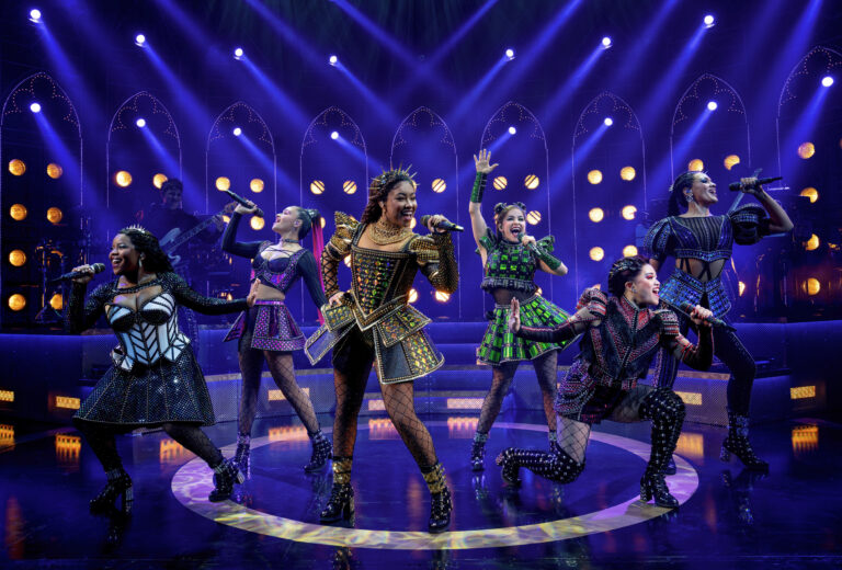 (1) The North American Tour Boleyn Company of SIX. Photo by Joan Marcus (0644r)