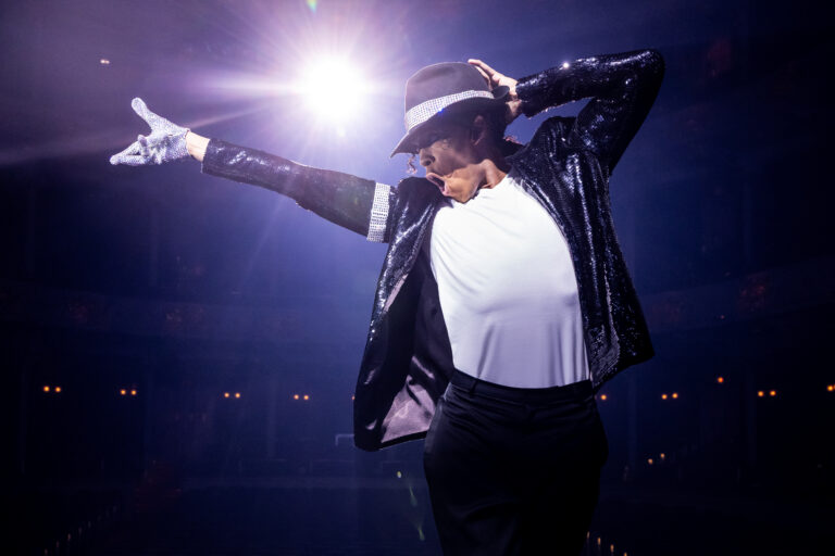 17. MJ_TOUR_01_17_25_1203_PJZEDIT_v001 Jordan Markus as MJ_Photo by Matthew Murphy